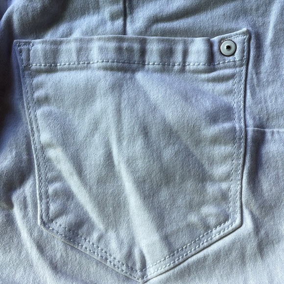 Junior’s NOBO white denim shorts - Picture 5 of 5